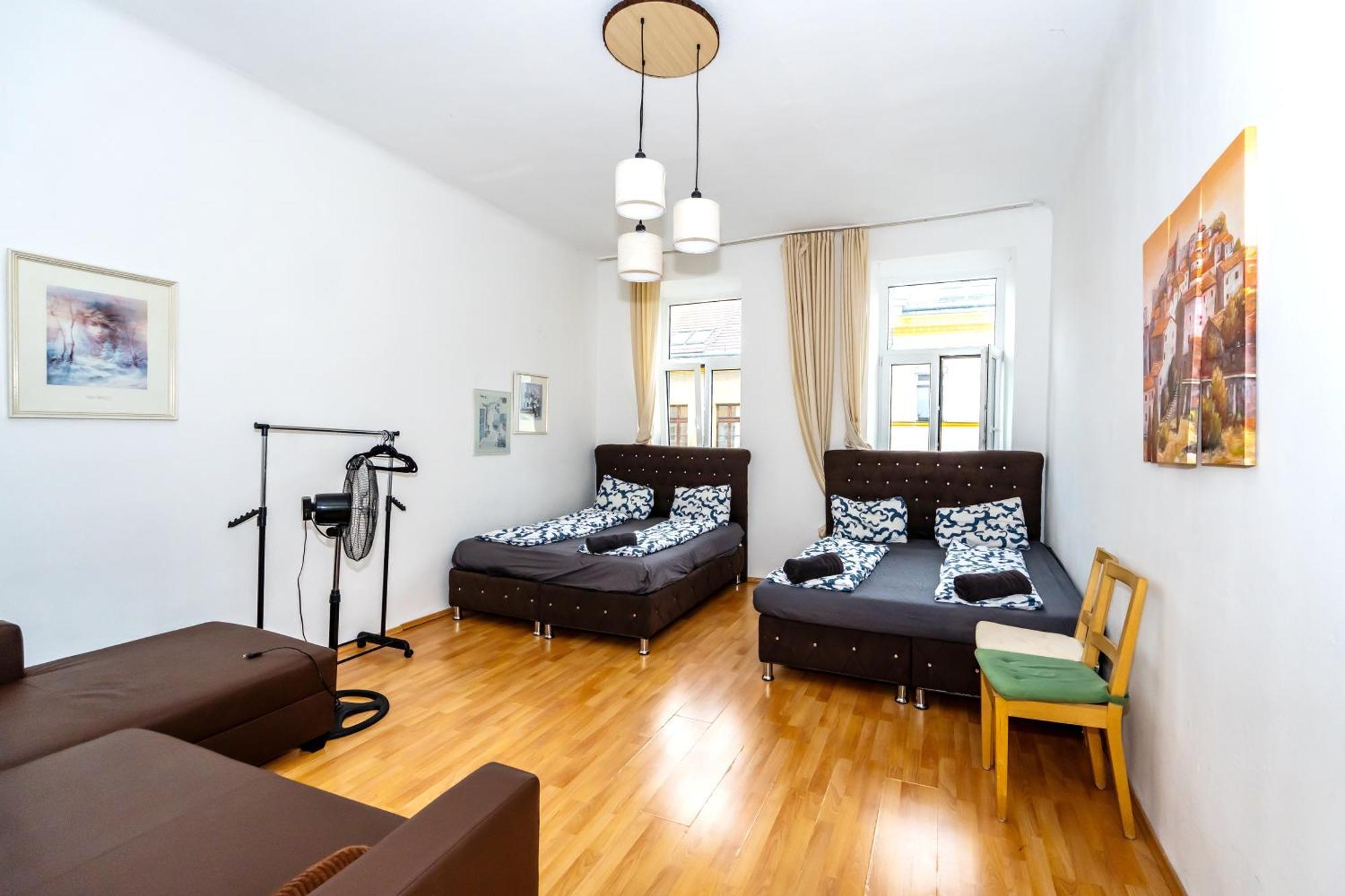 Homestay Family - 7 Minutes To Schoenbrunn Palace