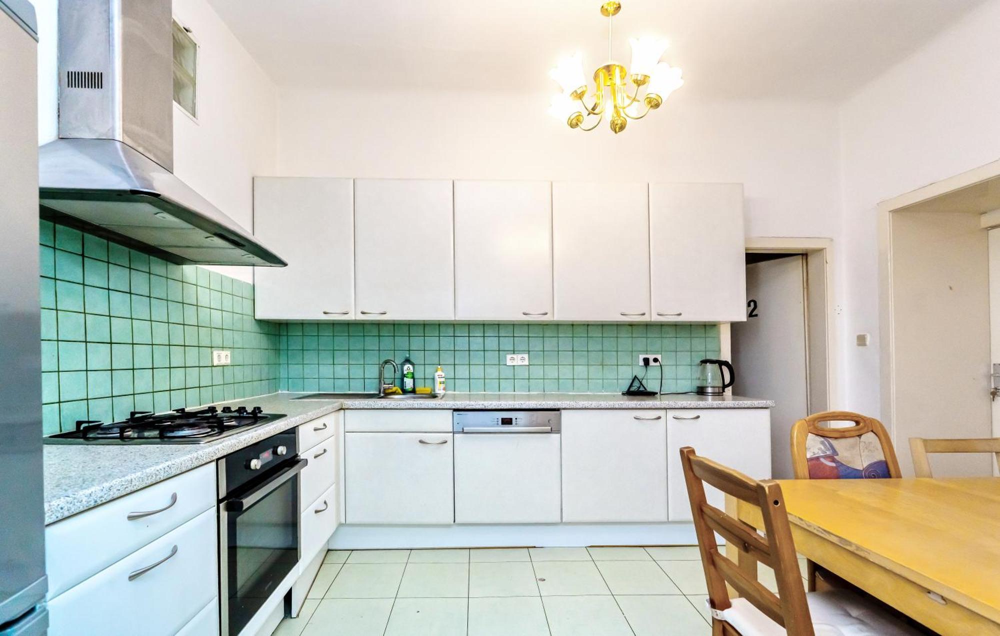 Homestay Family - 7 Minutes To Schoenbrunn Palace Vienna